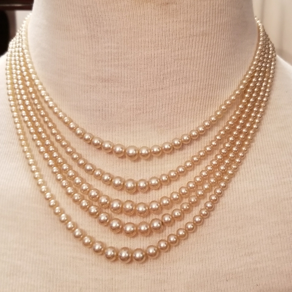 Jewelry - Picture 3 of 4